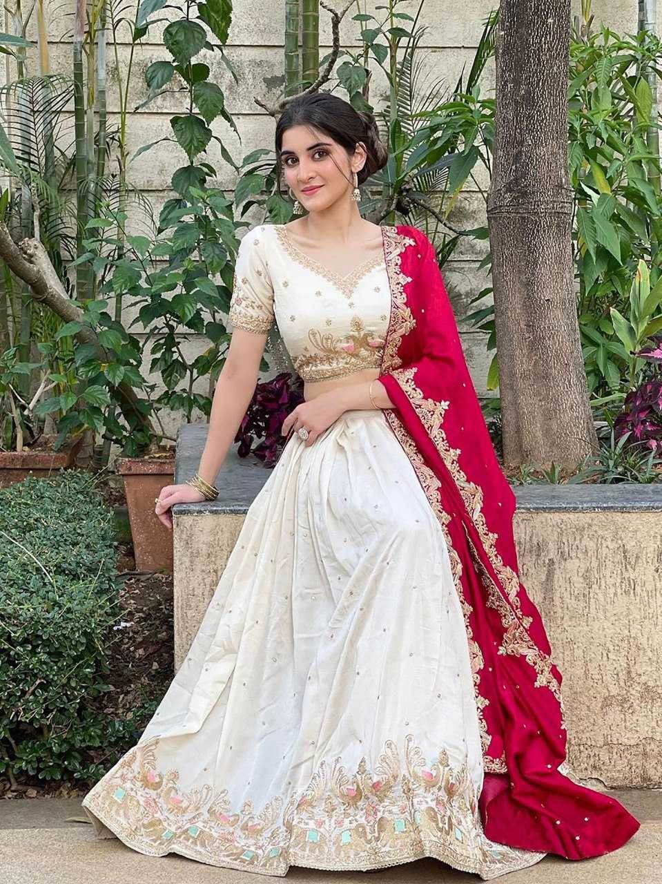 Chinon Embroidered Lehenga - MYLUXURY LANE ENTERPRISE